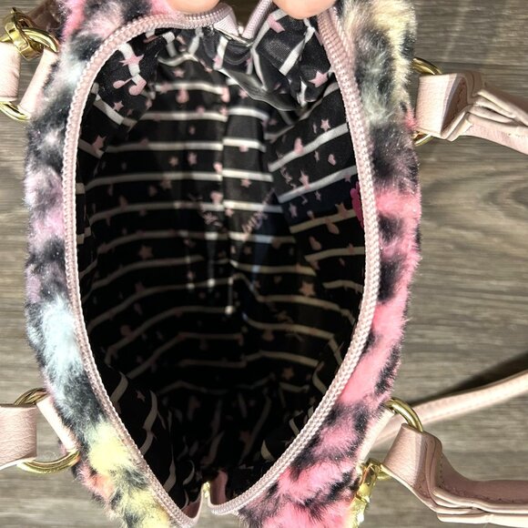 Luv Betsey by Betsey Johnson Harley Mini Barrel Bag Pink Cheetah Print Faux Fur - Picture 9 of 13
